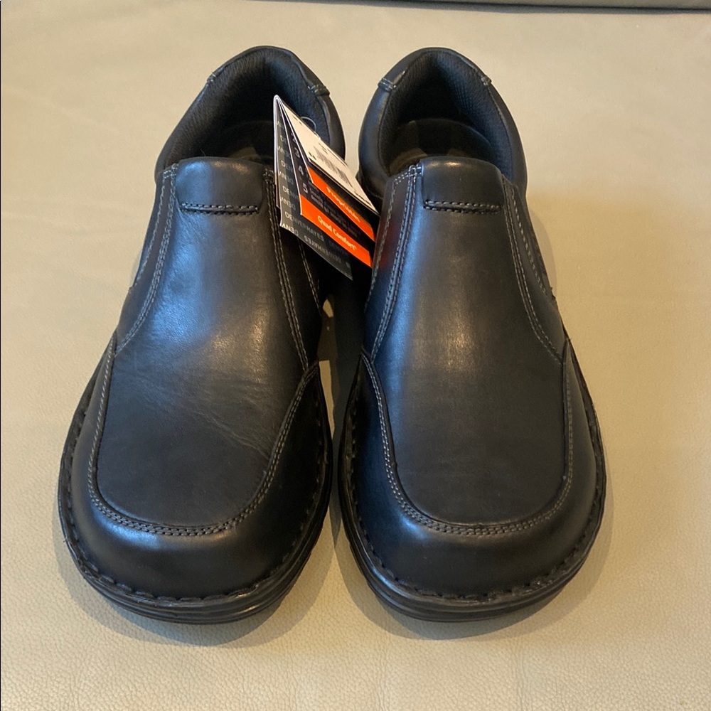 Men's Black Denver Hayes has men’s size 8.5
